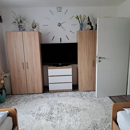Apartment Galina 1 *
